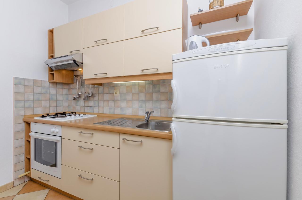 Apartment Antonija Primošten Buitenkant foto